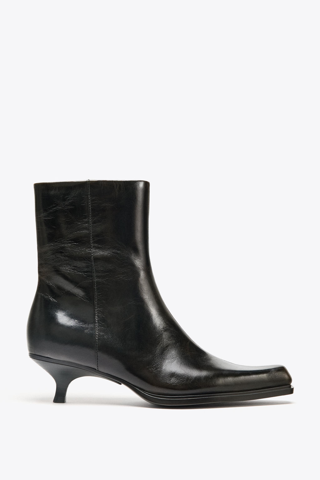 LEATHER KITTEN HEEL ANKLE BOOTS - Zara фото 2