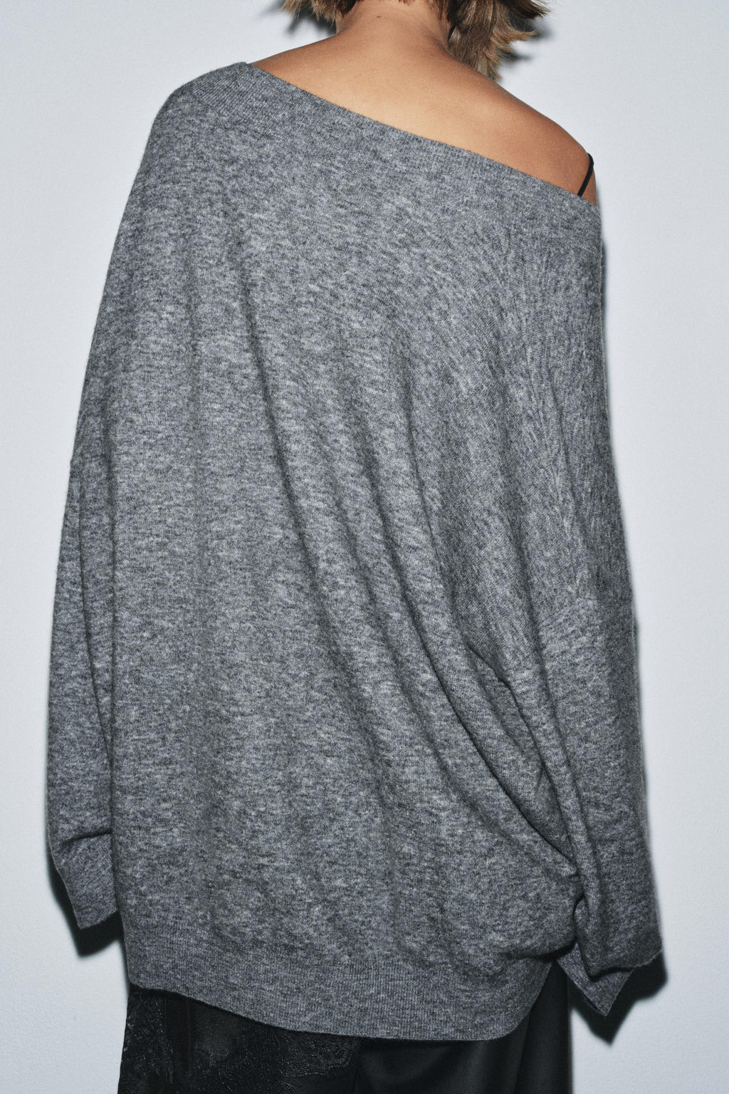 OVERSIZED WOOL SWEATER - Zara фото 6