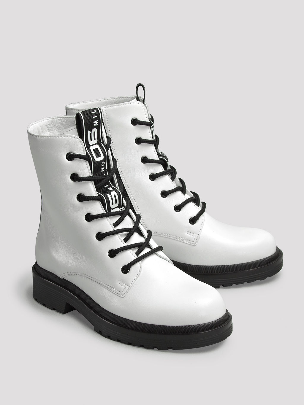 Скидка -25%. Ботинки Ионесси  фото 2