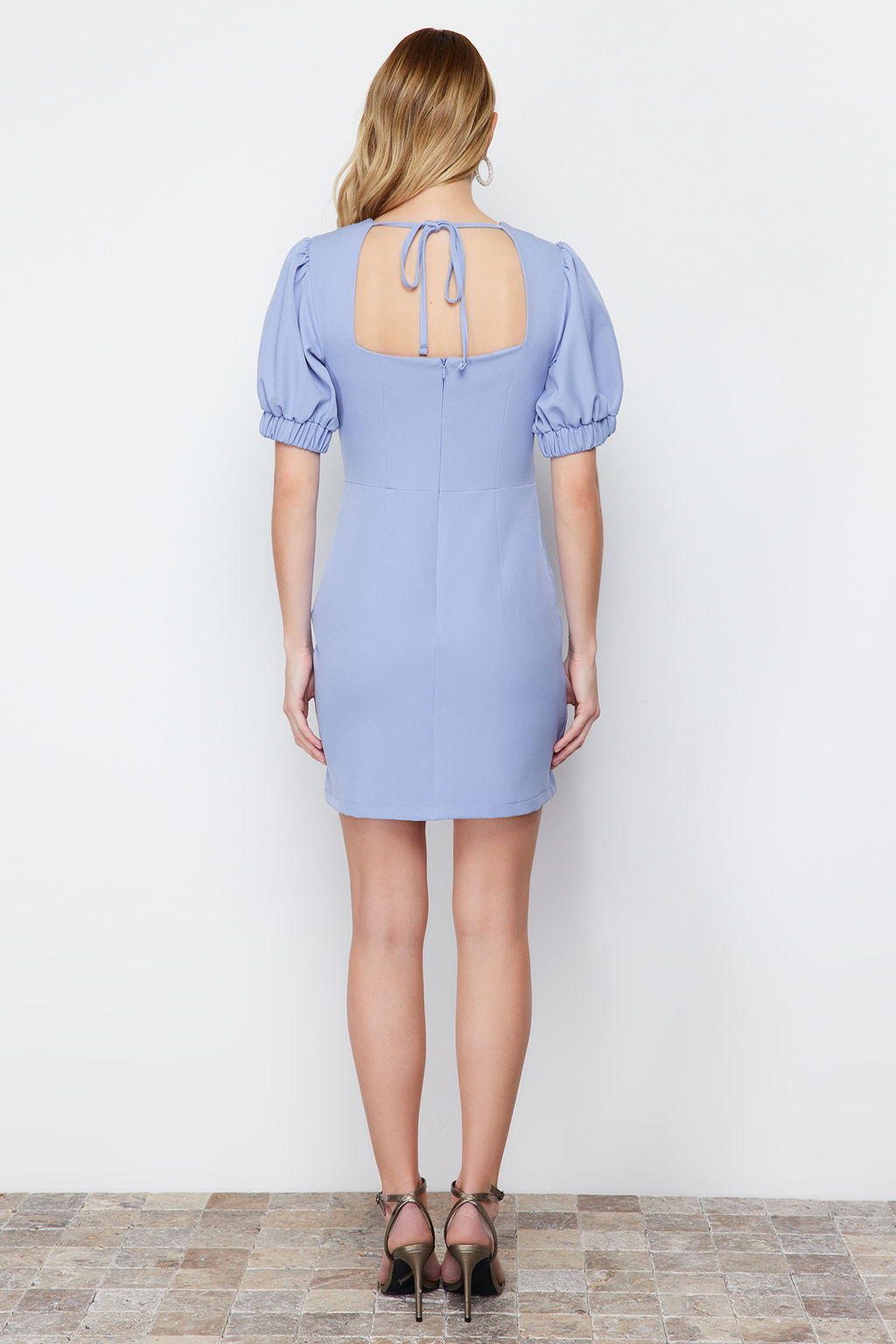 Mavi A Kesim S?rt Datayl? Balon Kollu Mini Dokuma Elbise TWOSS24EL00652