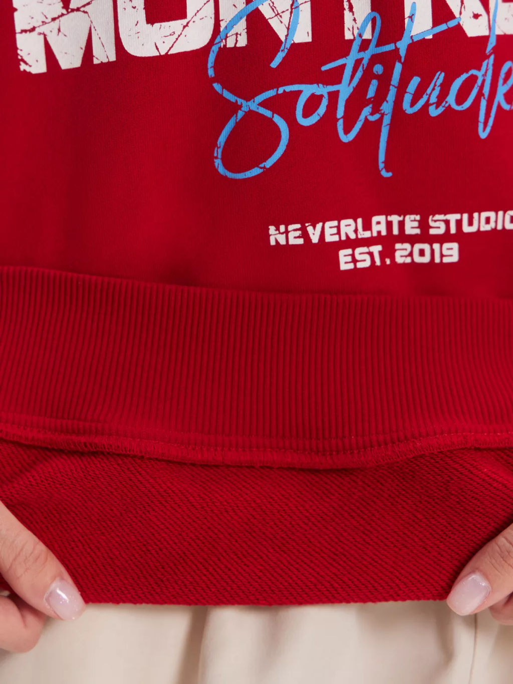 Свитшот с воротником на молнии