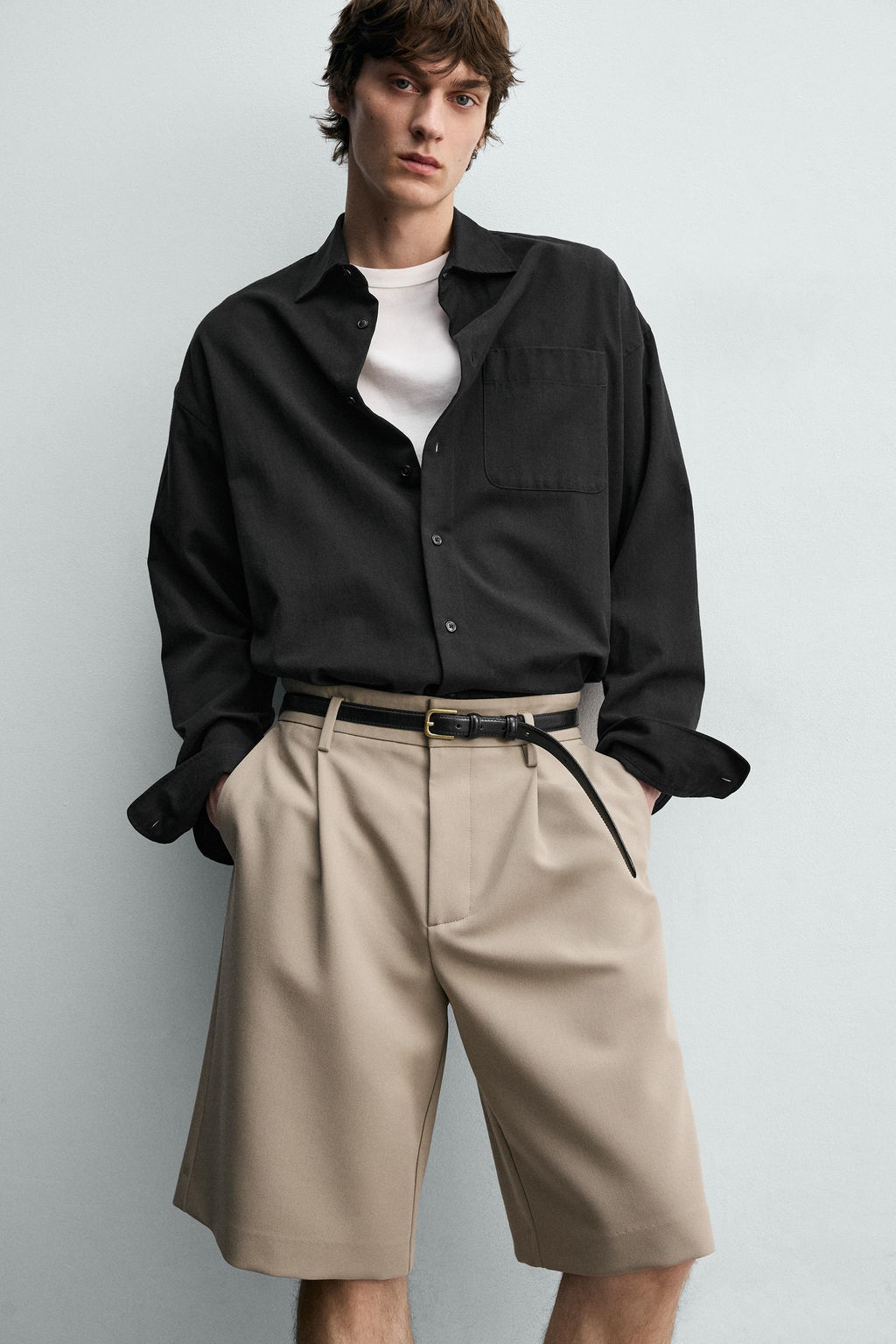 BERMUDA FLUIDA PLIEGUES / Tostado claro