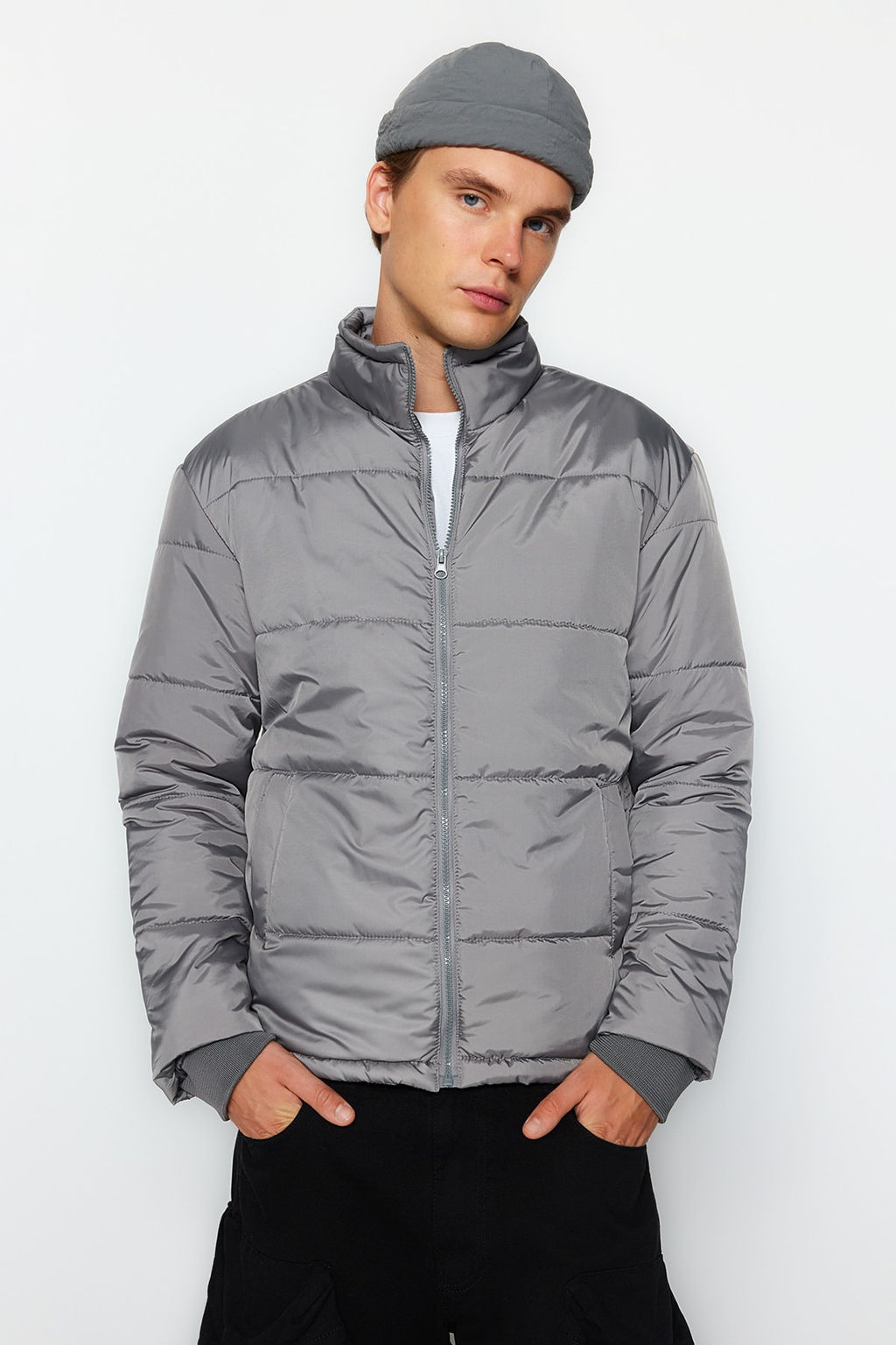 TRENDYOL MAN Gri Regular Fit Su ve Ruzgara Dayan?kl? Sisme K?sl?k Mont TMNAW23MO00097 - Trendyolmilla фото 3