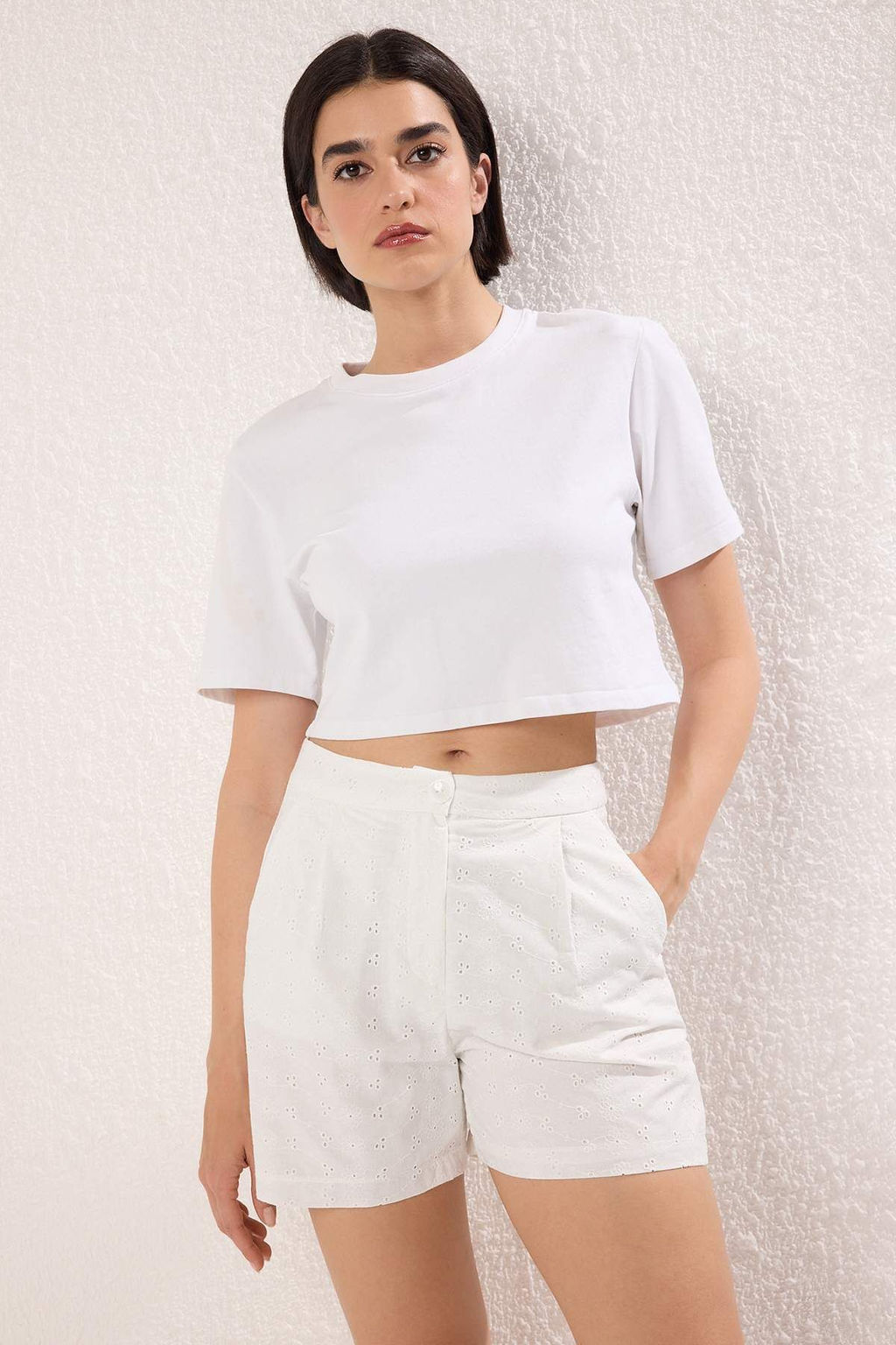 Beyaz Pamuklu Astarl? Brode K?sa Sort & Bermuda TWOSS25SR00225 - Trendyolmilla фото 4