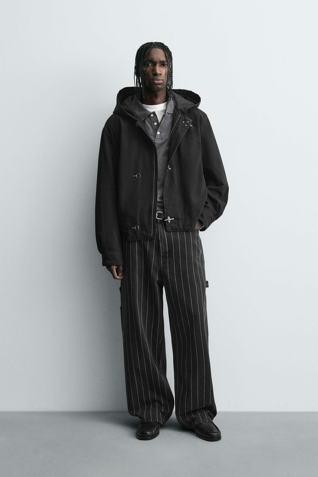 HOODED JACKET WITH FIREMAN CLASP