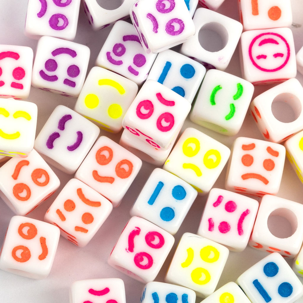 Бусина Hobbius пластик ABFB-01 6 мм 10 х 50 шт №02 смайлики