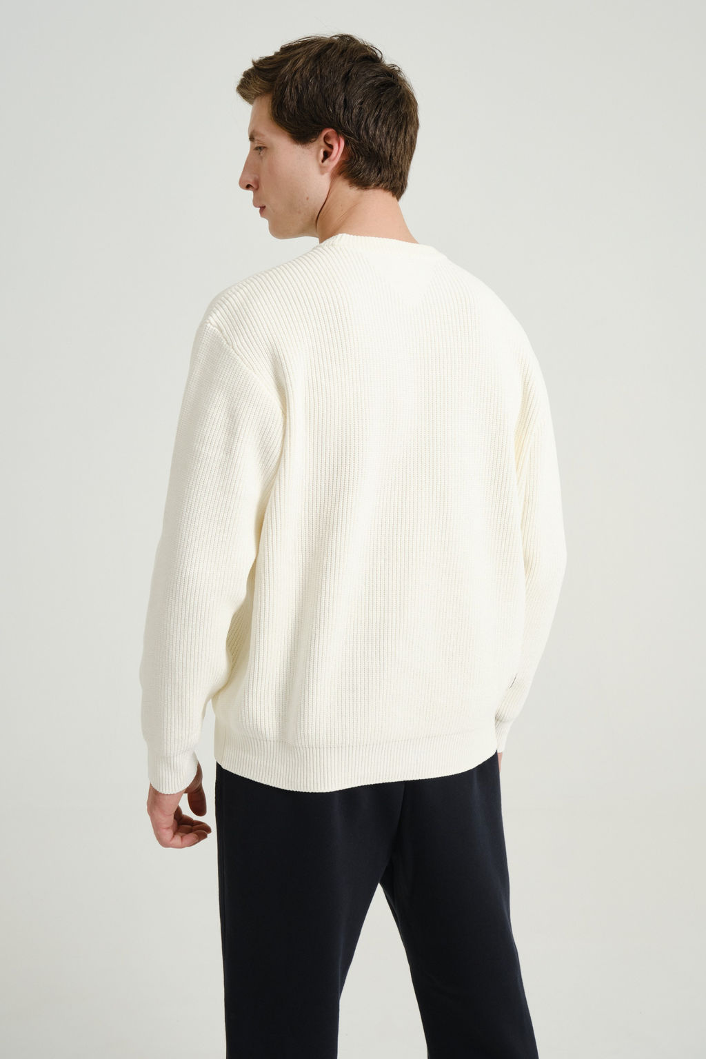 Свитер Бежевый