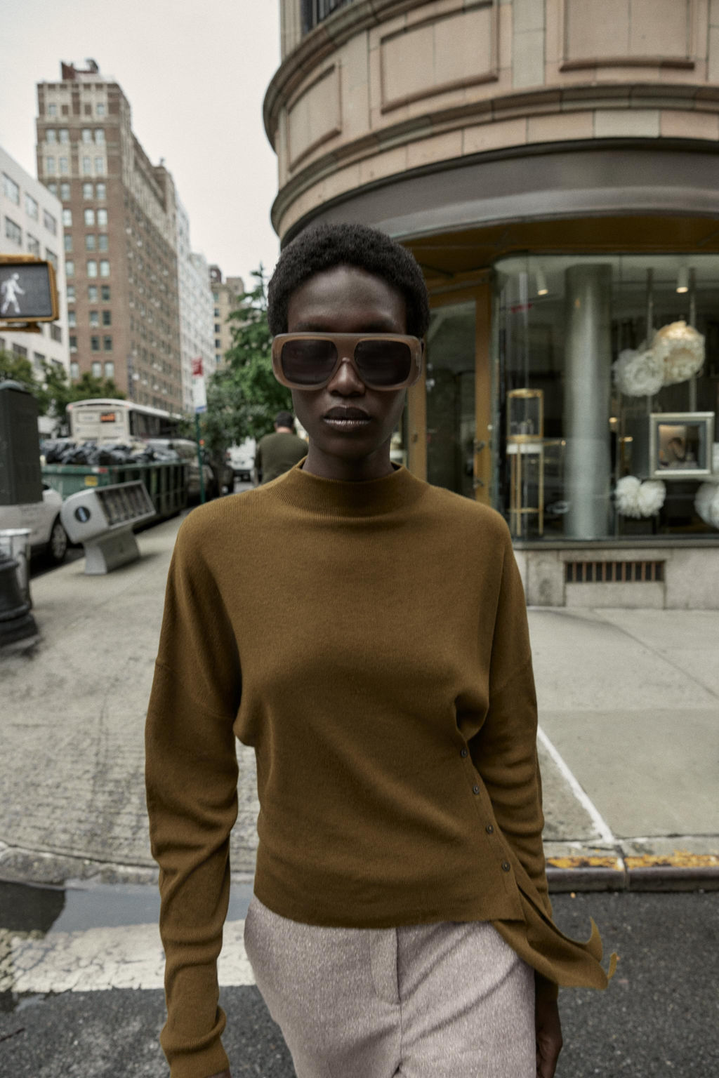ASYMMETRIC KNIT SWEATER - Zara фото 2