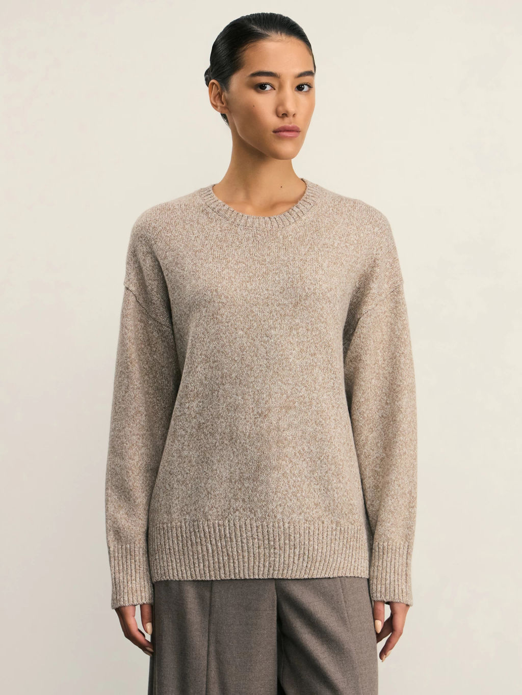 Джемпер свободного кроя с круглым вырезом / Zarina  фото 3