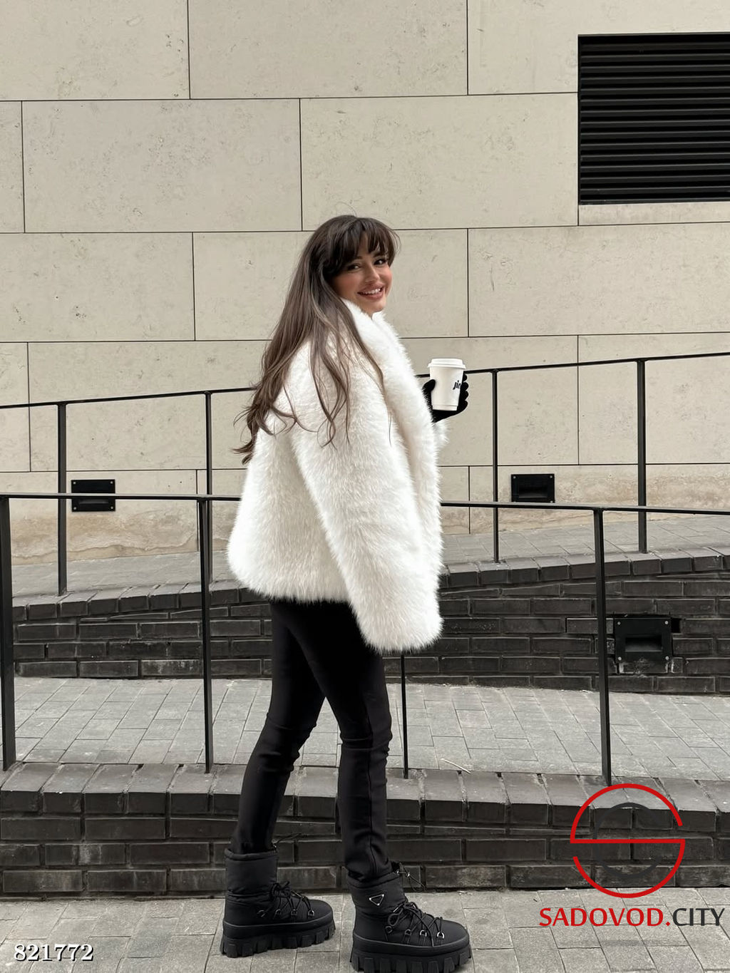 Шуба женская из искусственного меха - Bruno фото 2