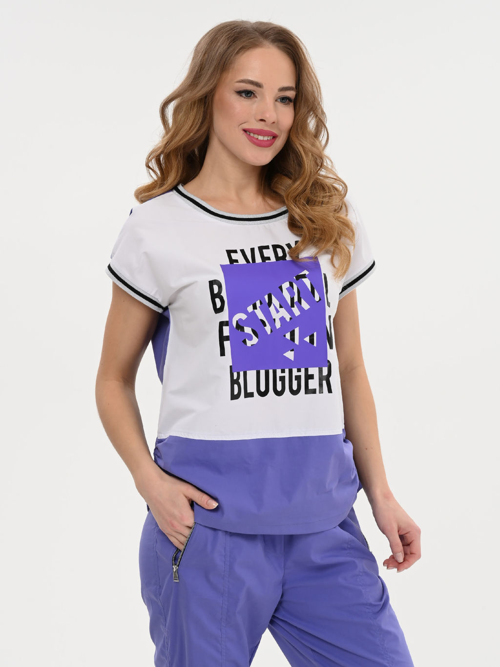 футболка Блузон из хлопчатобумажной ткани с яркими вставками и принтом - А+б коллекция фото 12