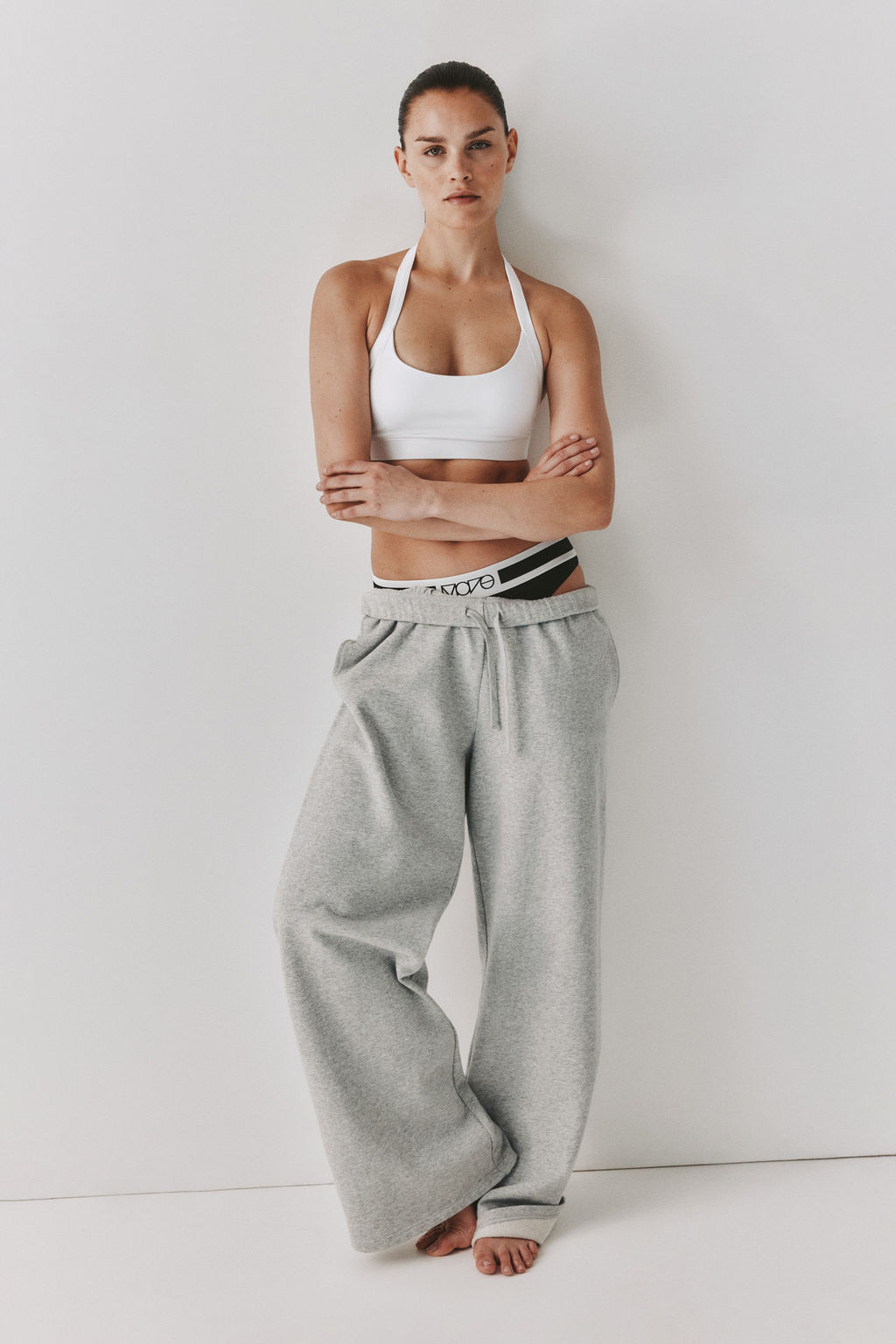Sujetador halter con SoftMove Light Support - H&m фото 3