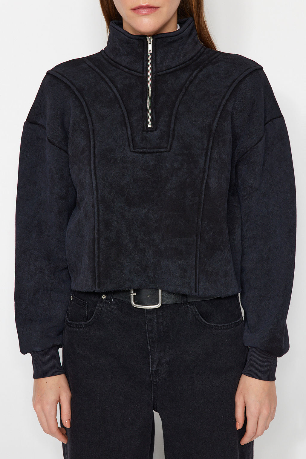 TRENDYOLMILLA Antrasit Eskitme/Soluk Efektli Rahat Kesim Crop Kal?n Ici Polarl? Orme Sweatshirt TWOAW24SW00243 фото 5