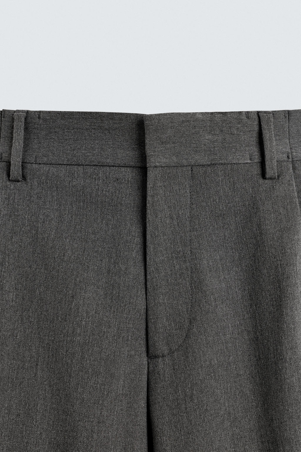 PANTAL?N WIDE FIT PLIEGUES / Gris