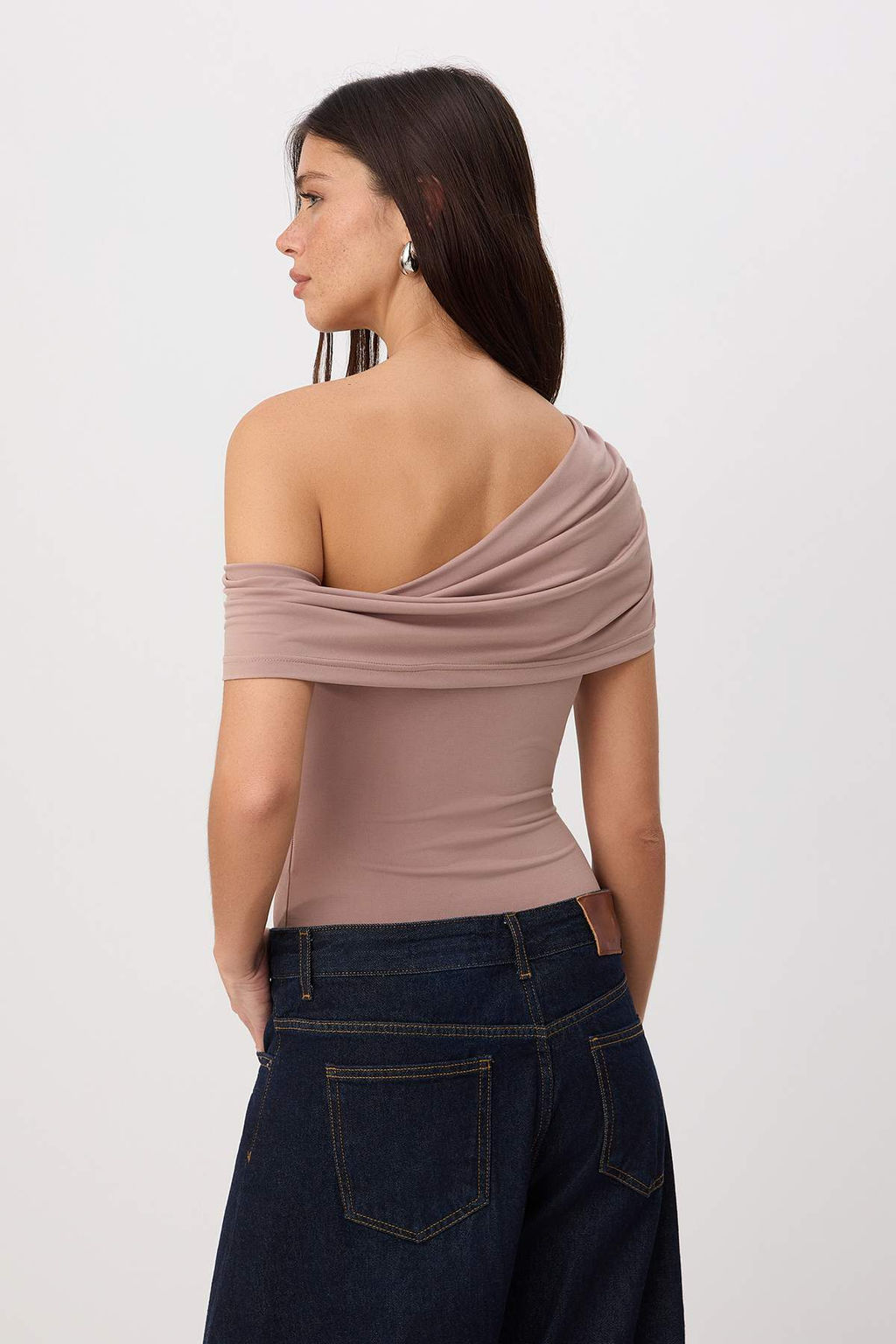 Vizon Fitted/Vucuda Oturan Carmen Yaka K?sa Kollu Buzgulu Esnek Orme Bluz TWOSS26BD00031 - Trendyolmilla фото 4