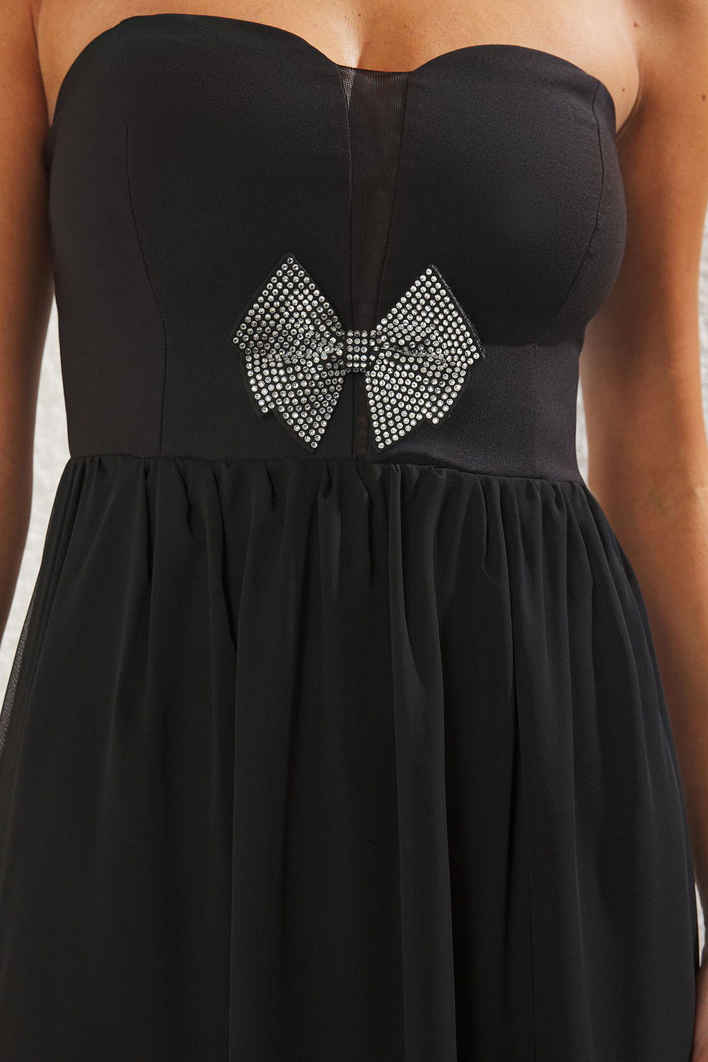 TRENDYOLMILLA Siyah A-Kesim Tas Aksesuar Detayl? Dokuma Maxi S?k Abiye Elbise TPRSS25AE00083 фото 4