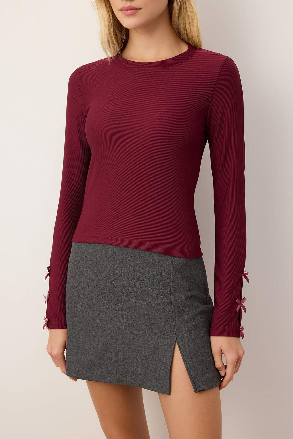 Bordo Esnek Vucuda Oturan Kollar? Fiyonk Detayl? Esnek Orme Bluz TWOAW26BZ00304 - Trendyolmilla фото 3