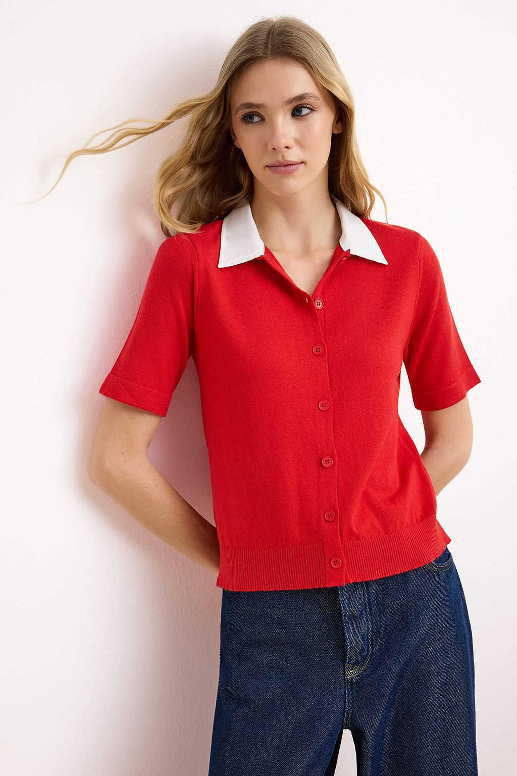 K?rm?z? Cizgili Gomlek Yaka Garnili Renk Bloklu Ince Triko Ince Bluz TWOSS26BZ00117 - Trendyolmilla фото 4