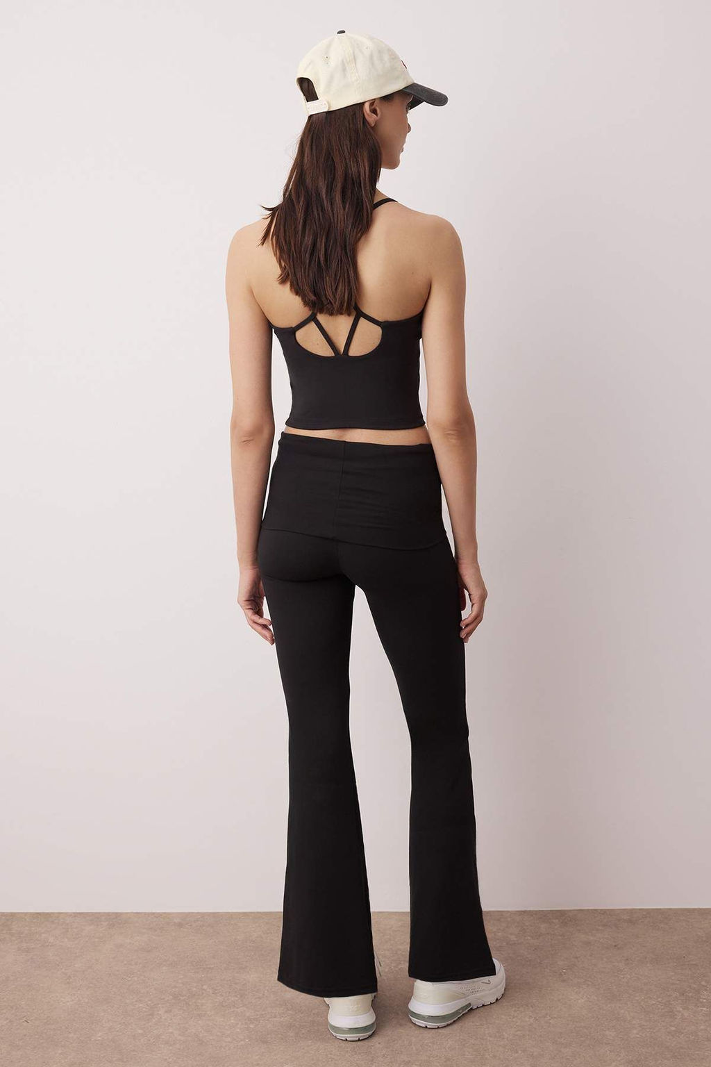 Siyah F?rcal? Soft Kumas Bel Katlama Detayl? Flare/Ispanyol Paca Yoga Orme Spor Tayt THMAW26TY00001