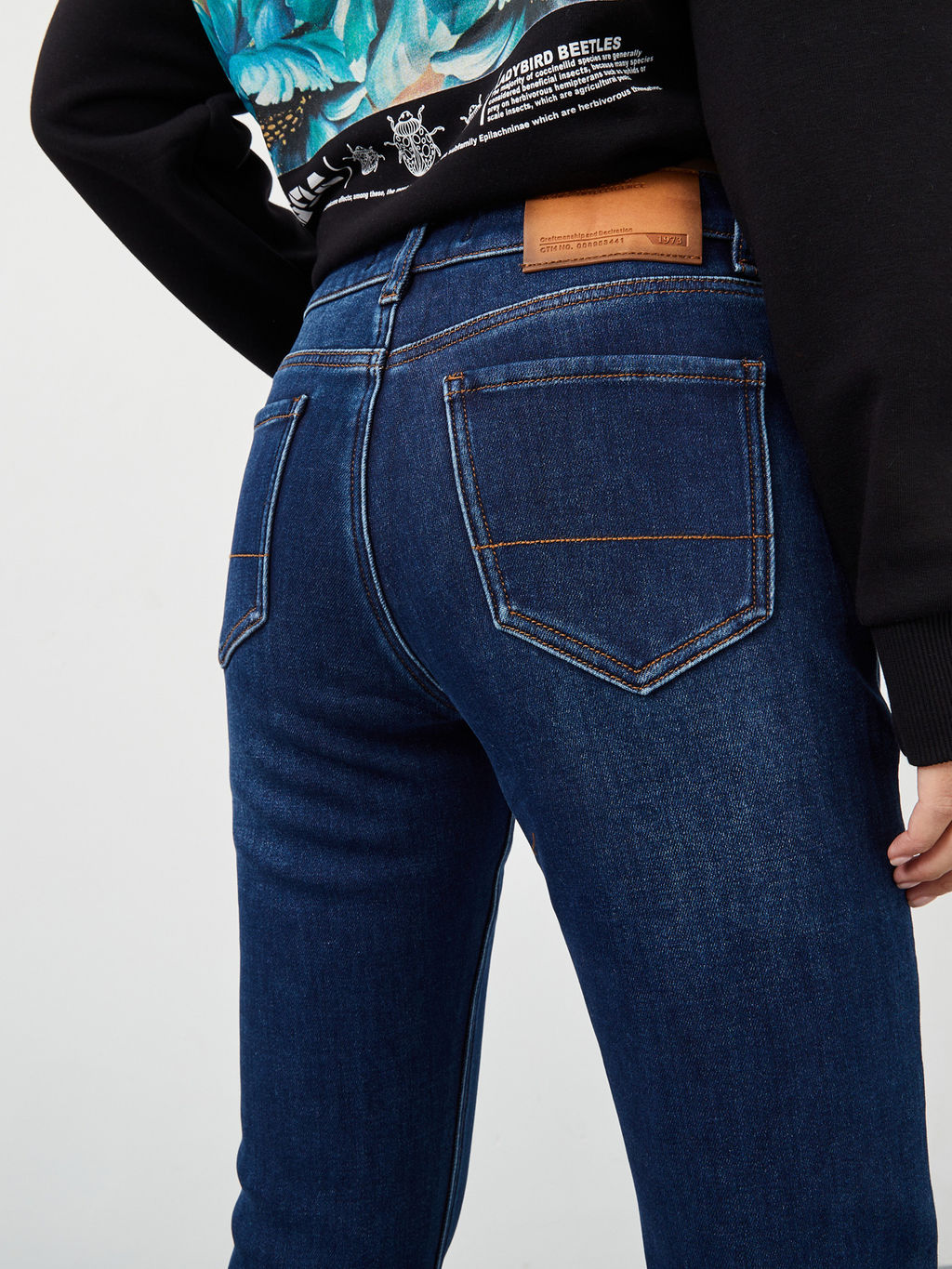 Утепленные женские джинсы широкого кроя на флисе - Mossmore фото 8