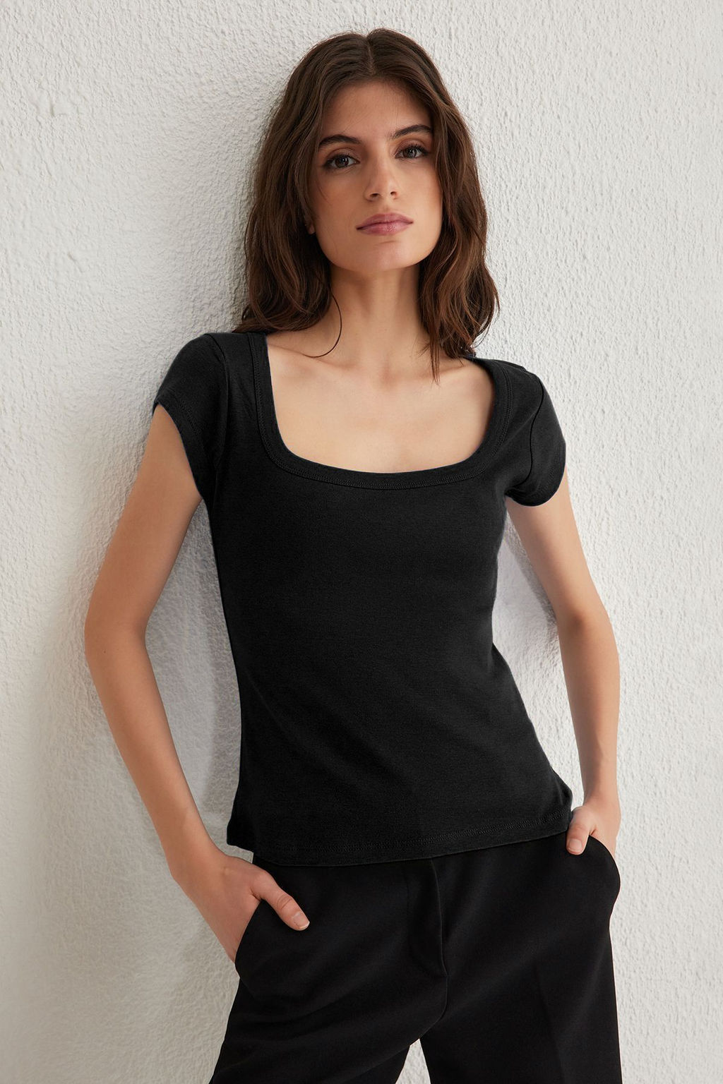 Siyah Kare Yaka Fitted/Vucuda Oturan Orme Bluz TWOSS25BZ00020