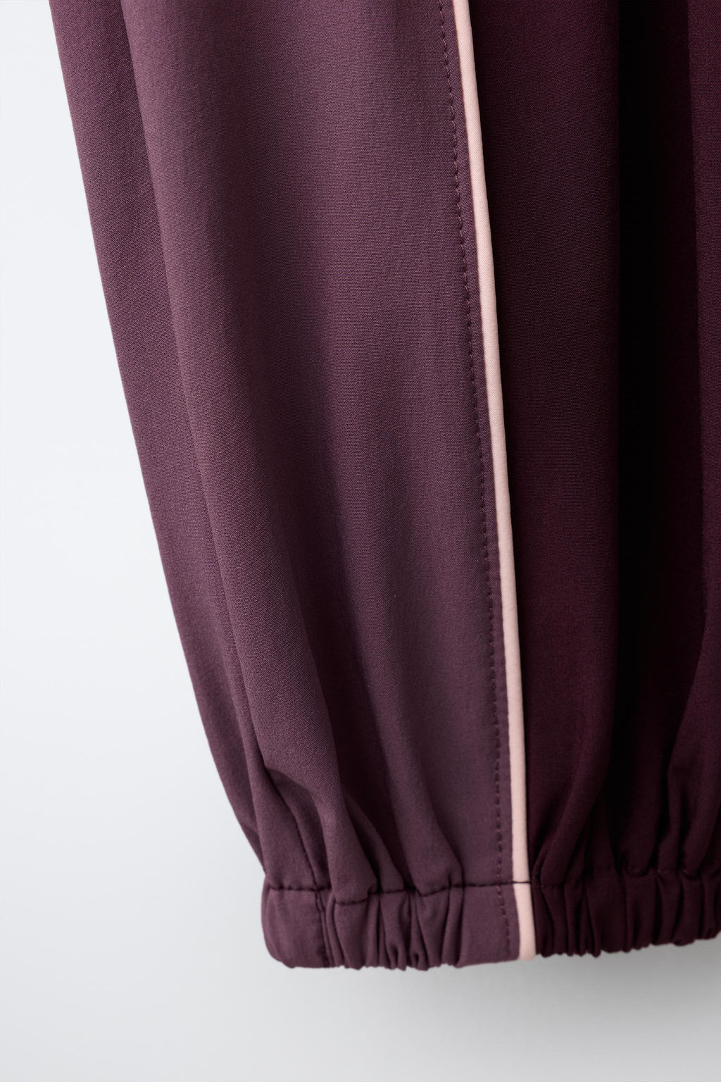 PANTAL?N JOGGER T?CNICO GYM / Burdeos - Zara фото 4