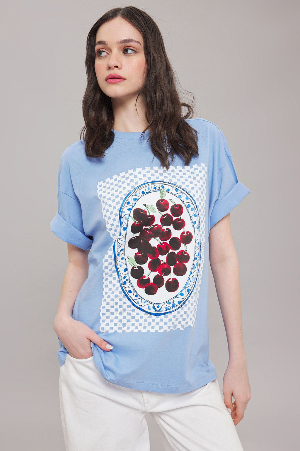 TRENDYOLMILLA Beyaz %100 Pamuk Oversize/Genis Kal?p Bask?l? Orme T-Shirt TWOSS25TS00101  фото 5