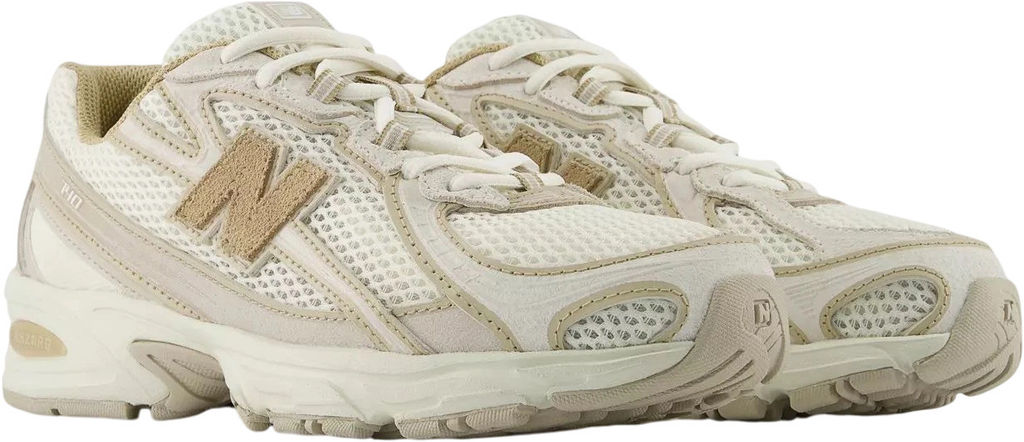 Кроссовки взрослые