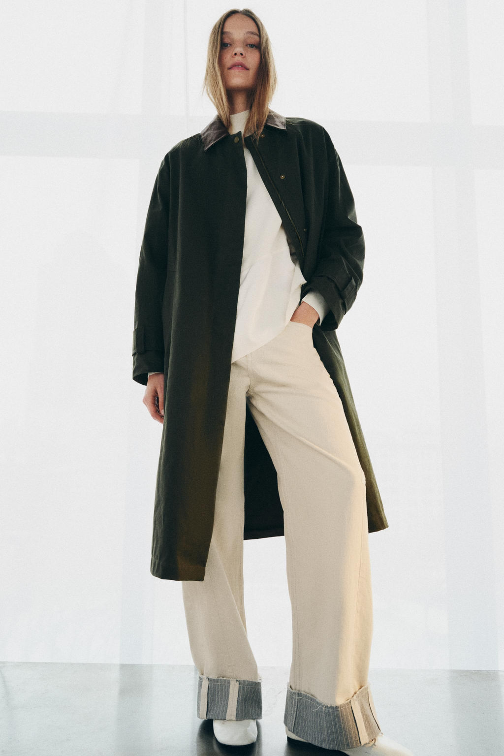 CONTRAST LEATHER COLLAR TRENCH COAT ZW COLLECTION - Zara фото 2