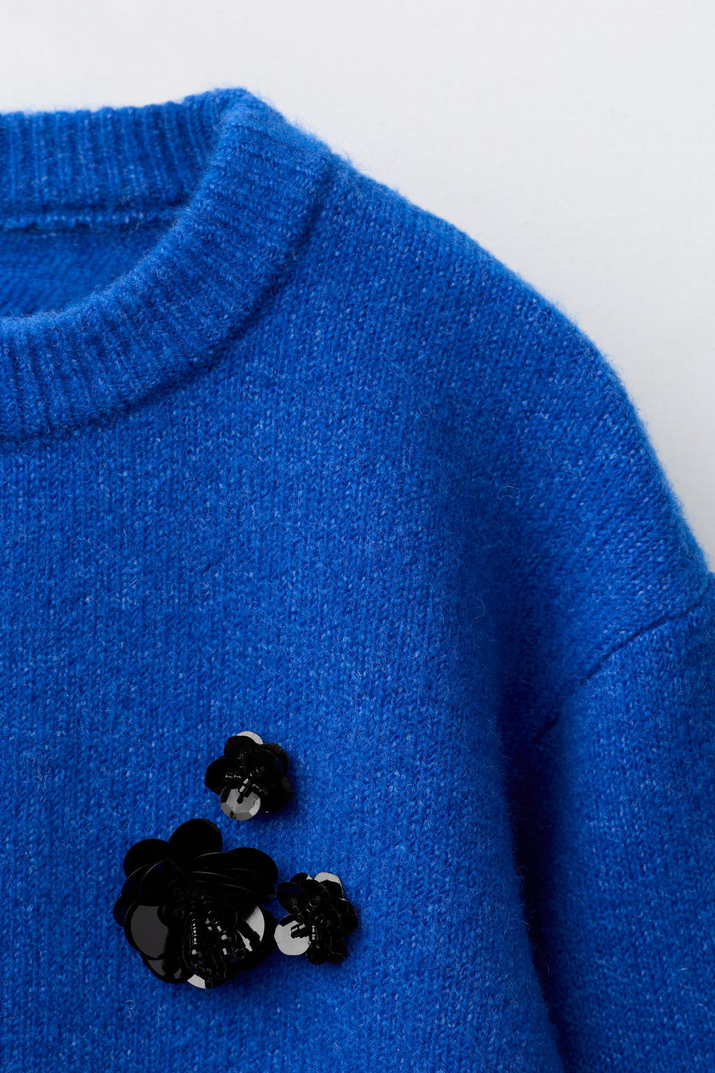 KNIT SWEATER WITH SEQUIN FLOWERS - Zara фото 3
