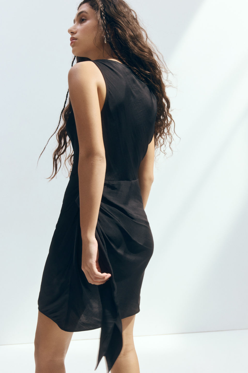 Vestido con escote barco y lazadas - H&m фото 6