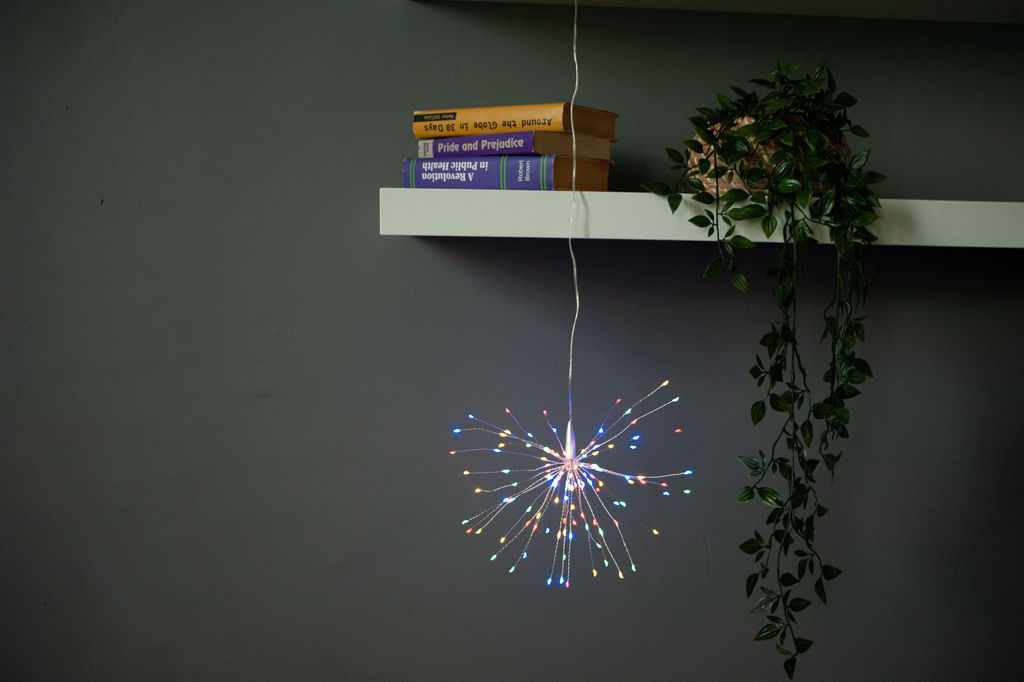 ULD-H3030-150/DTA/3AA/RC MULTI IP20 FIREWORKS Фигура светодиодная Фейерверк на батарейках 3AA (не в/к), 30х30см. Подвесная. 120 светодиодов. Разноцветный свет. Пульт ДУ (в/к). Провод прозрачный. TM Uniel