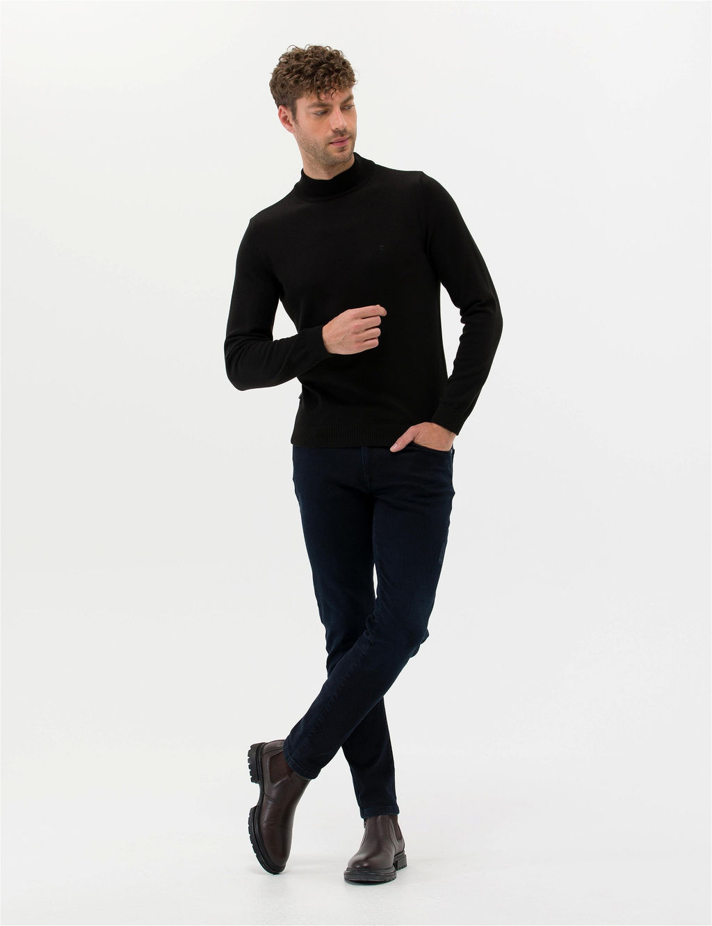 Siyah Slim Fit Yar_m Bal_k__ Yaka Basic Triko Kazak