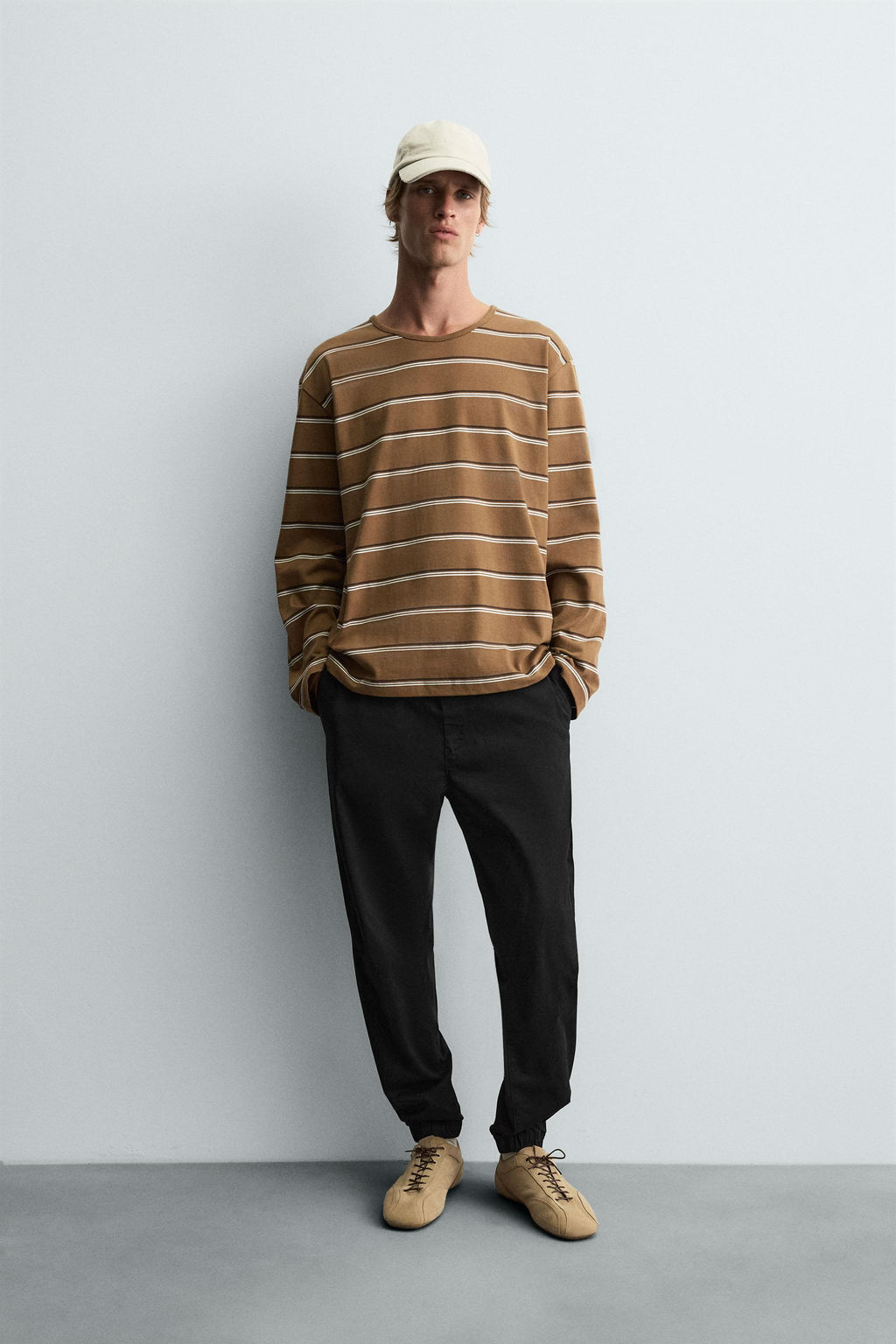 PANTAL?N CINTURA JOGGER SLIM FIT / Negro