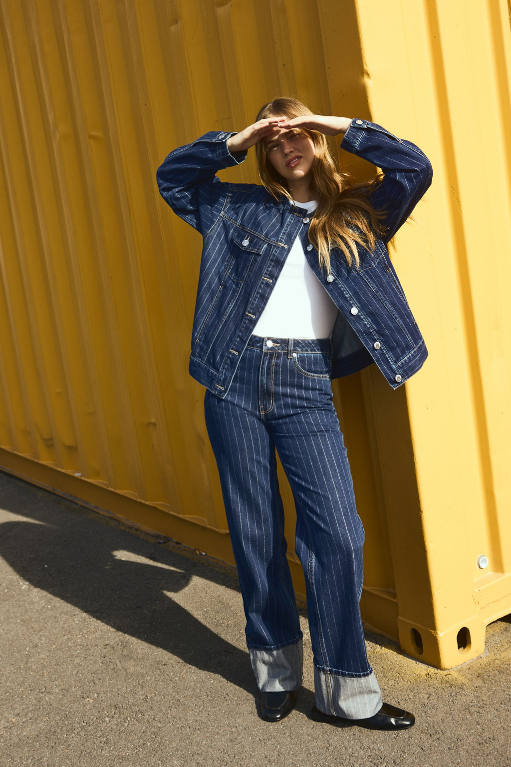 Wide Ultra High Turn-up Jeans - H&m фото 2