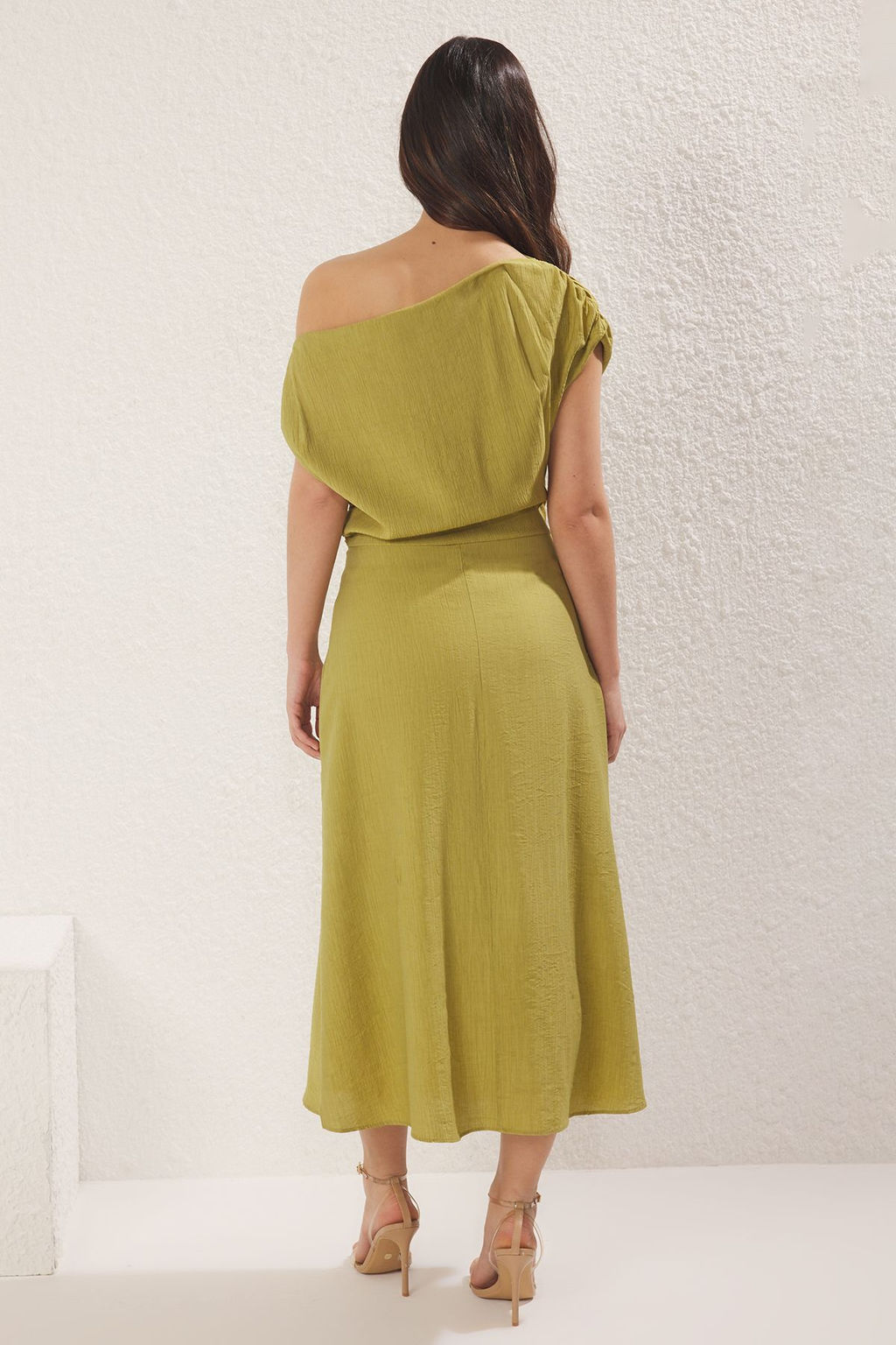 TRENDYOLMILLA Yag Yesili A Kesim Kay?k Yaka Midi Dokuma Elbise TWOSS25EL00726 фото 5