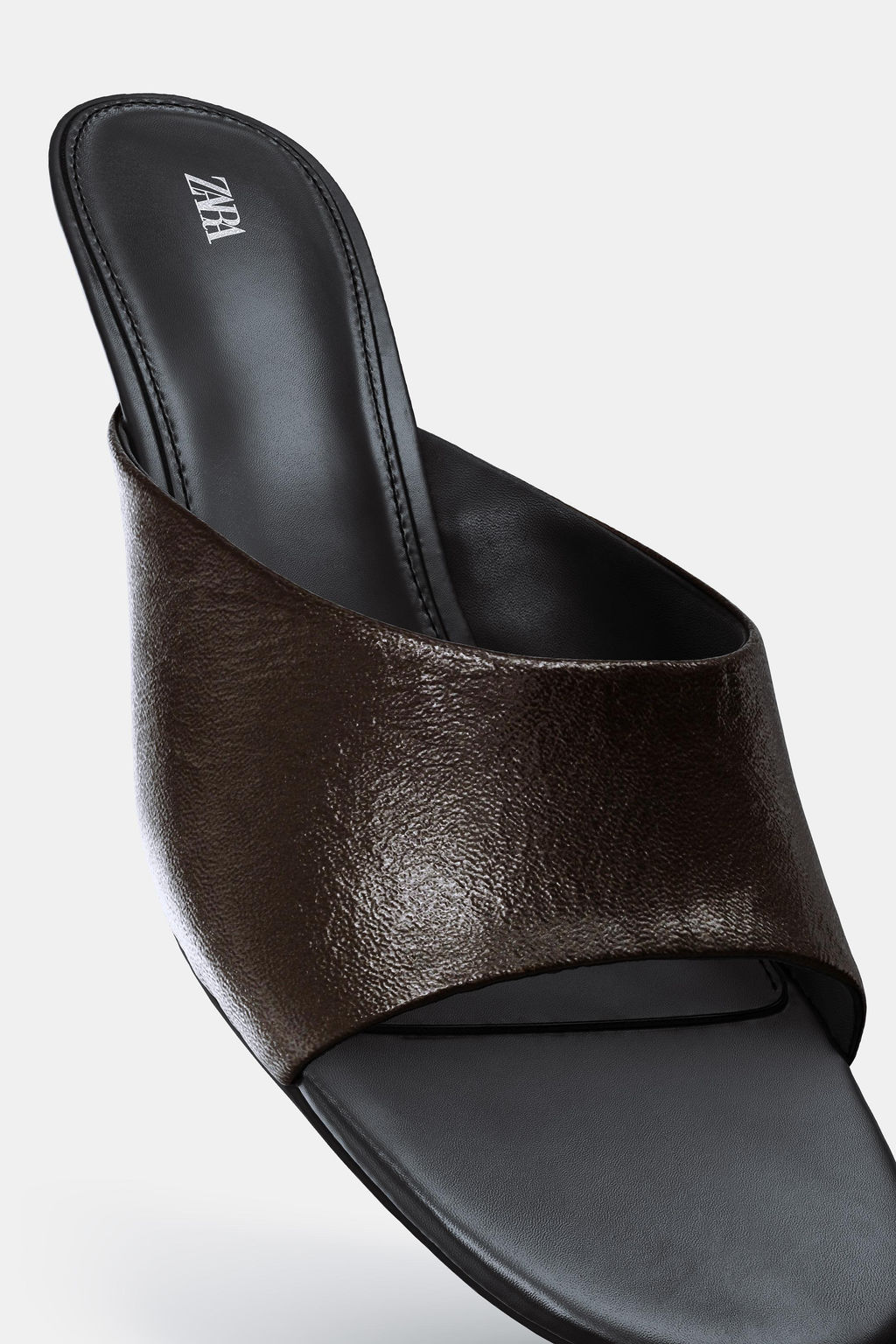 LEATHER KITTEN HEEL SANDALS - Zara фото 13
