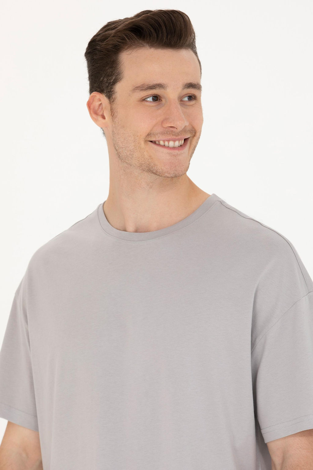 Erkek Gri Oversize Bisiklet Yaka Ti__rt