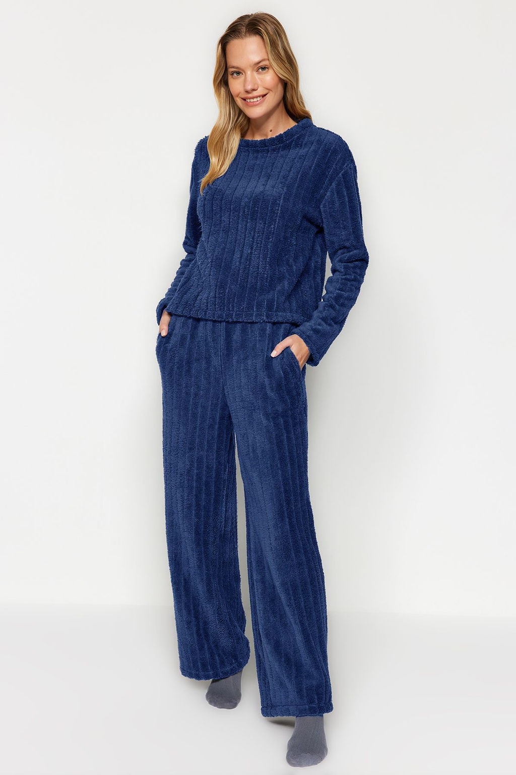Trendyolmilla Antrasit Wellsoft K?sl?k Orme Pijama Tak?m? THMAW24PT00042  фото 4
