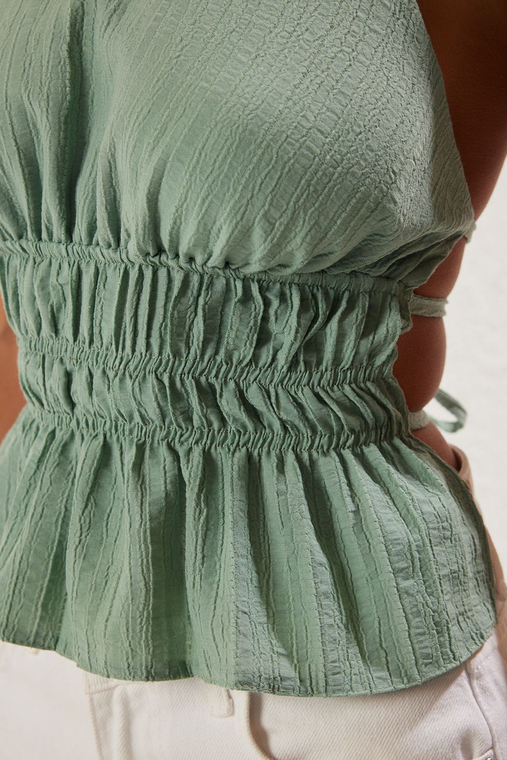 Trendyolmilla Haki Arkas? Dekolteli Ve Baglama Detayl? Dokuma Bluz TWOSS25BZ00240  фото 4