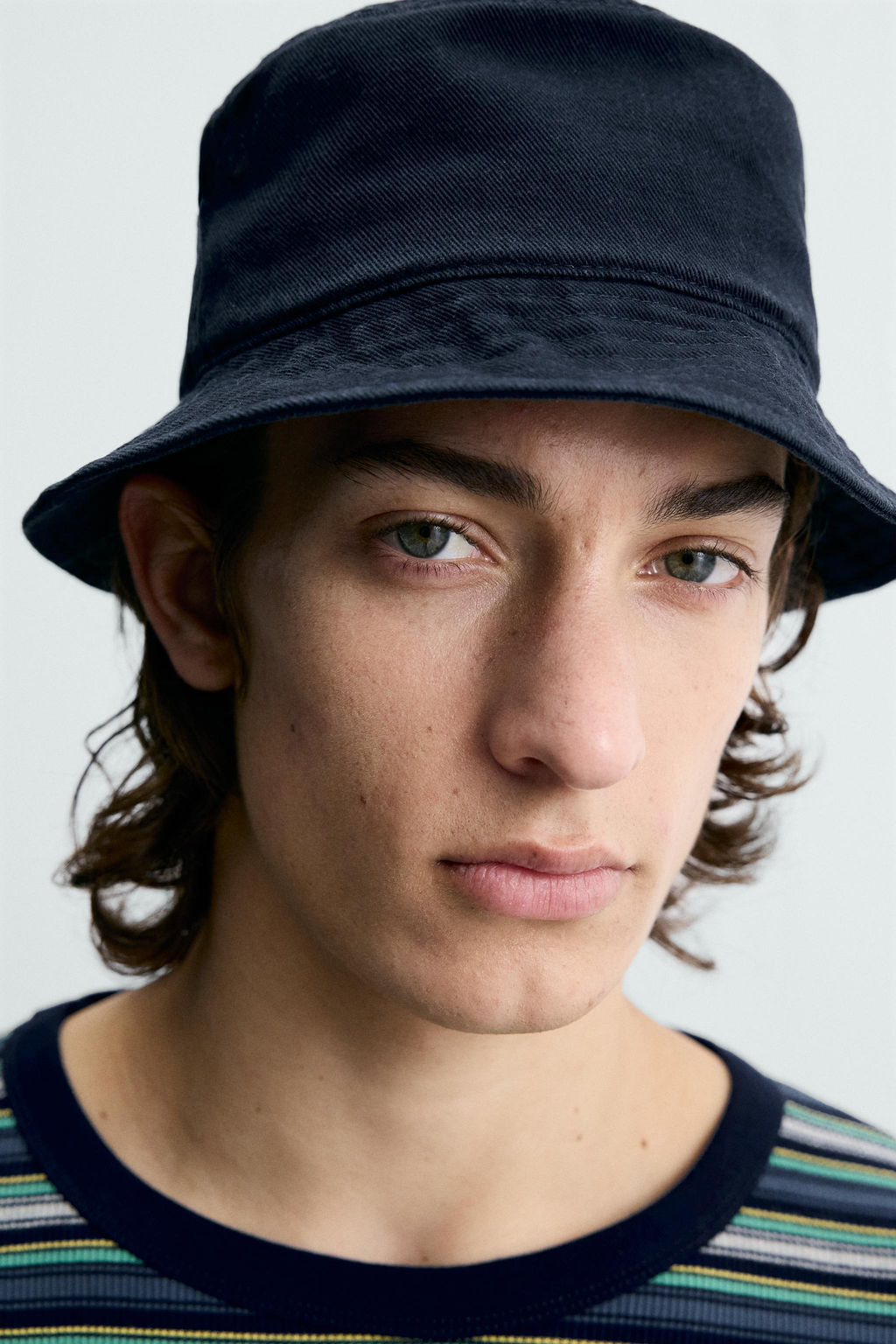 SOMBRERO BUCKET LAVADO / Marino - Zara фото 3