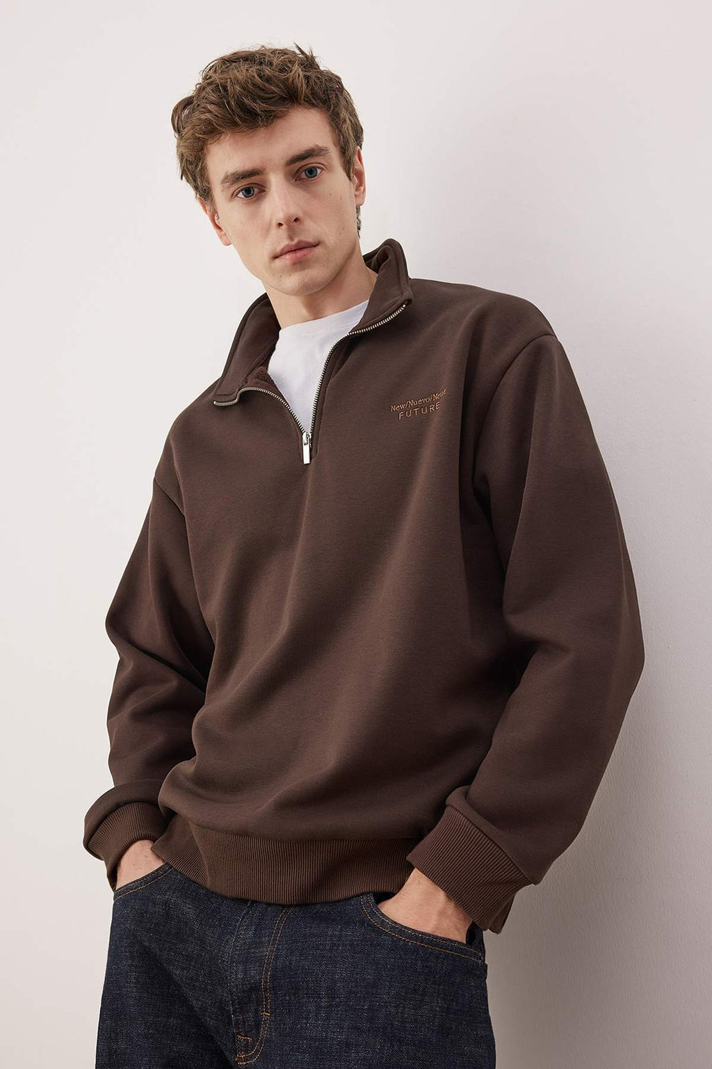 Kahverengi Yeni Oversize/Genis Kesim Yaz? Nak?sl? F?rcal? Kal?n Sweatshirt TMNAW26SW00008 - Trendyolmilla фото 4