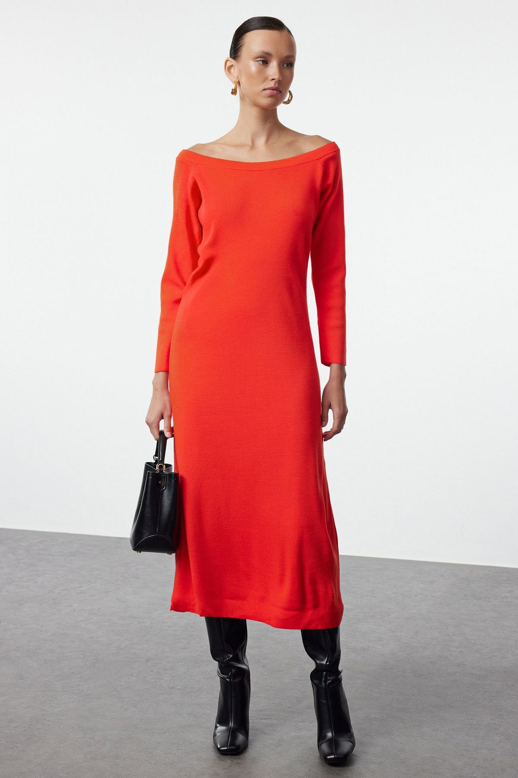 TRENDYOLMILLA K?rm?z? Midi Triko Kay?k Yaka Elbise TWOAW25EL00043  фото 6