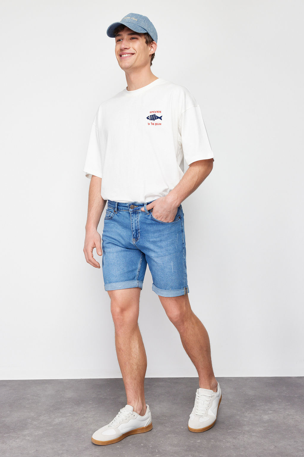 Mavi Slim Fit T?rm?k Destroylu Denim Kot Sort TMNSS21SR0727