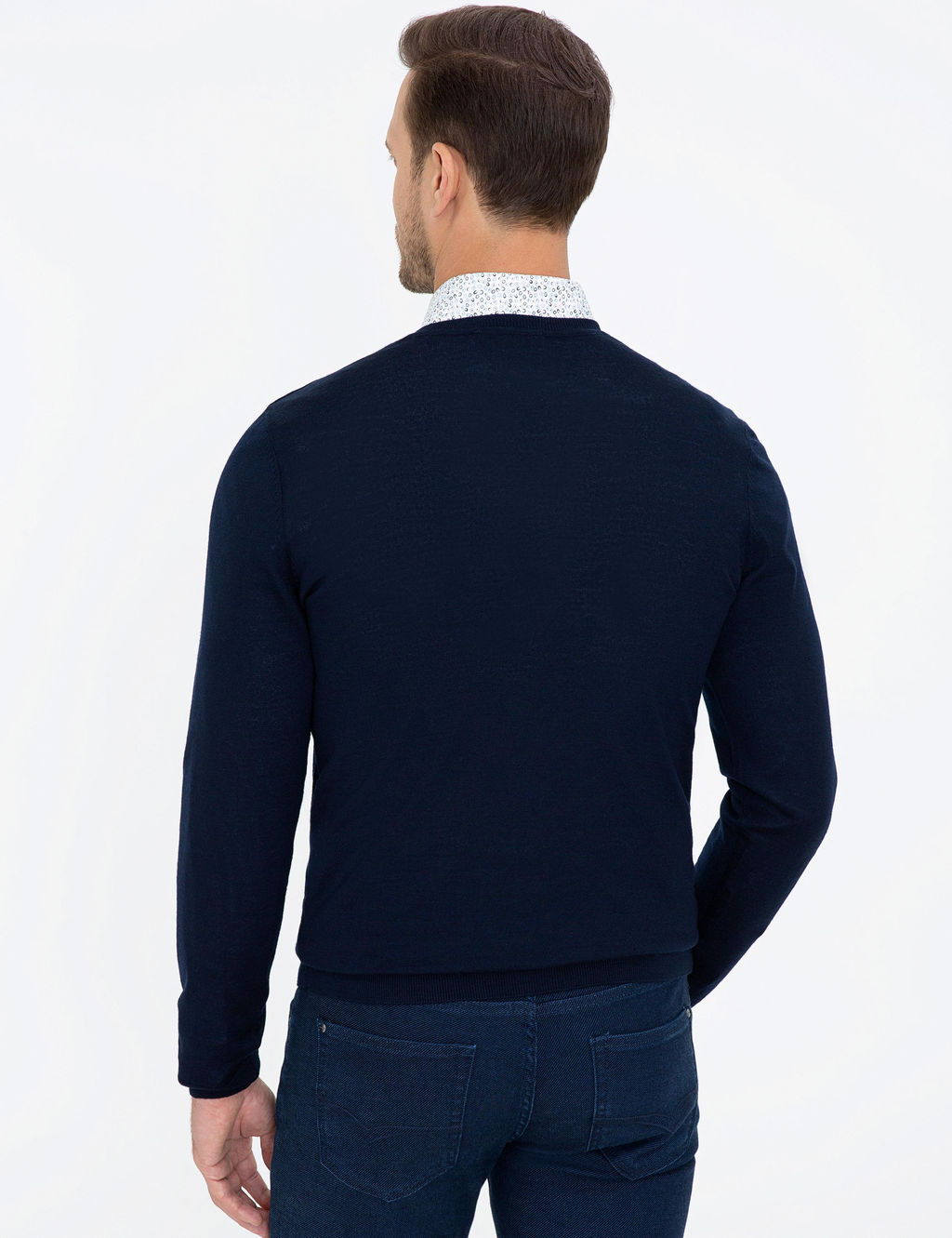 Базовый трикотажный свитер узкого кроя темно-синего цвета с v-образным вырезом - Cacharel фото 4