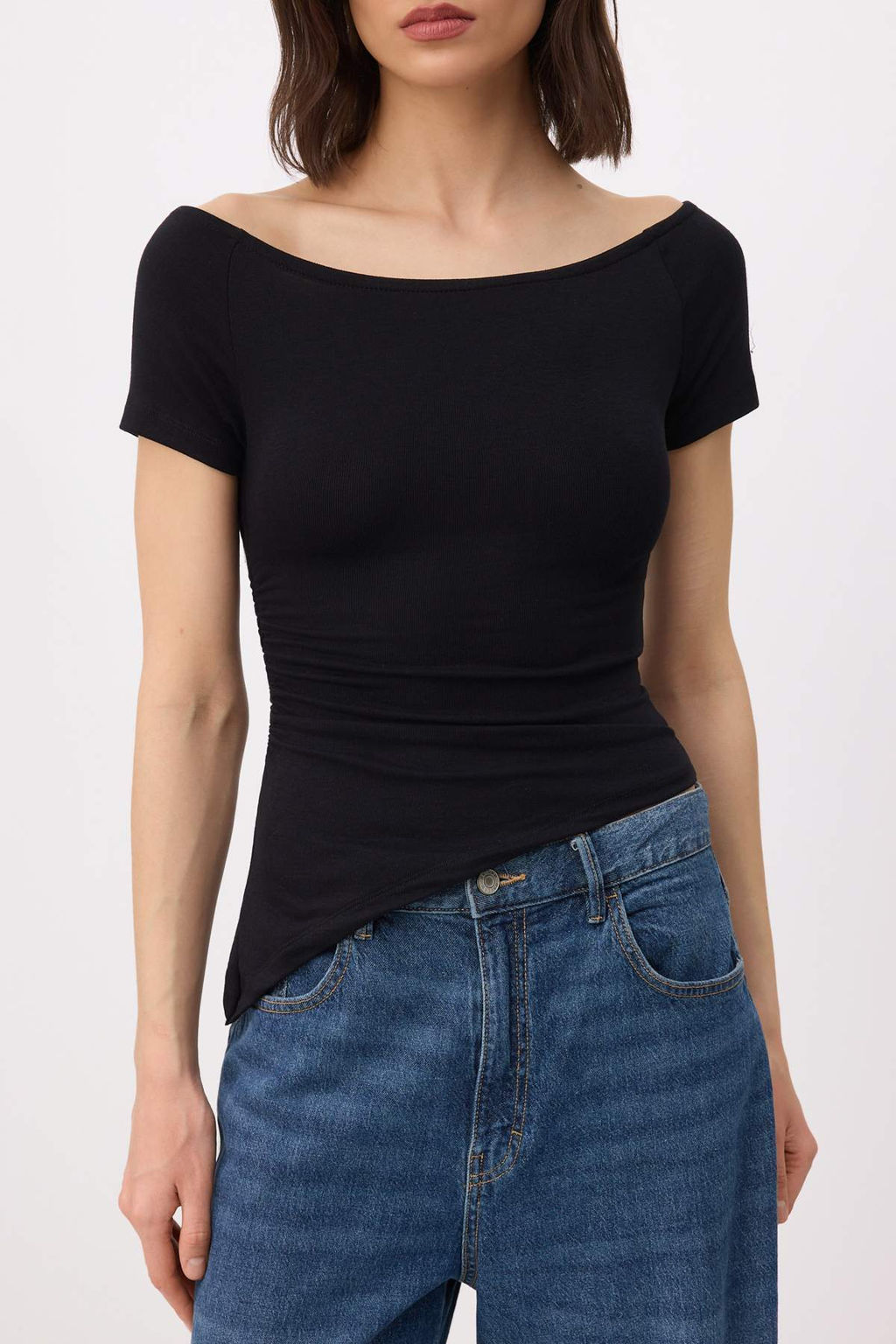 siyah Fitted/Vucuda Oturan Kay?k Yaka Ay Kol K?sa Kollu Yumusak Orme Bluz TWOSS26BZ00730 - Trendyolmilla фото 3