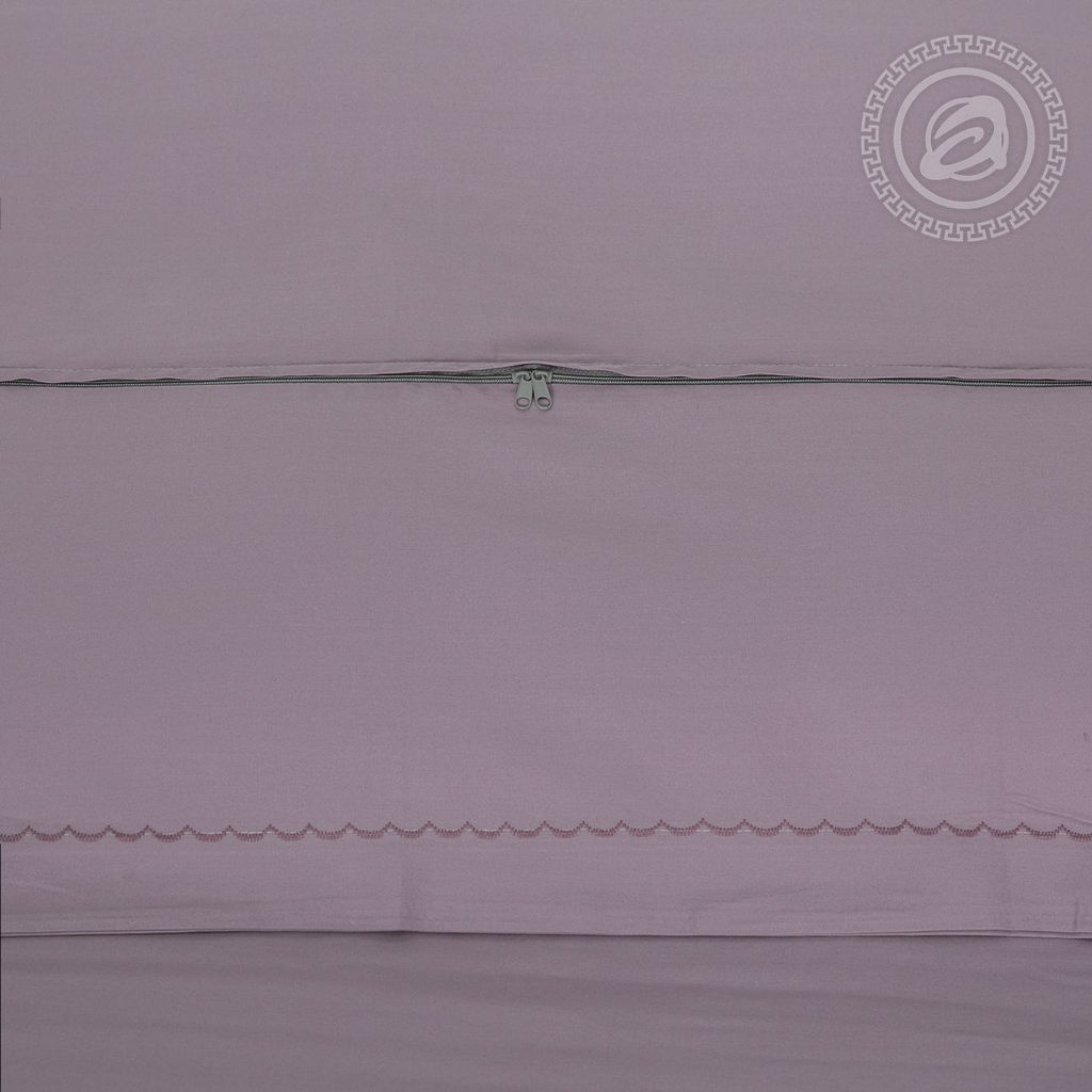 Постельное белье Сливовый (мако-сатин) 2 сп. с Евро/Пододеяльник (молния, ушки): 1 шт.- 215*175; Простыня: 1 шт.- 240*240; Наволочка (молния, ушки): 2 шт.- 70*70; Наволочка (молния, ушки): 2 шт.- 50*70 Мако - сатин