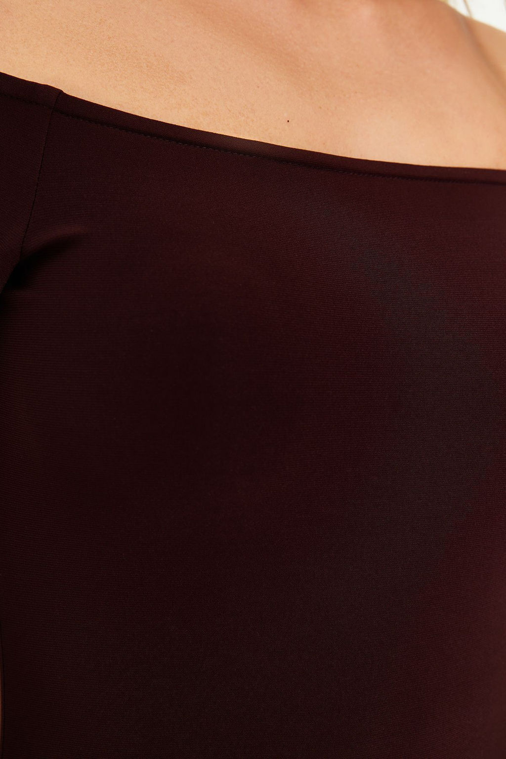 TRENDYOLMILLA Kahverengi Carmen Yaka Fitted/Vucuda Oturan Esnek Orme Maxi Kalem Elbise TWOSS24EL00096 фото 5