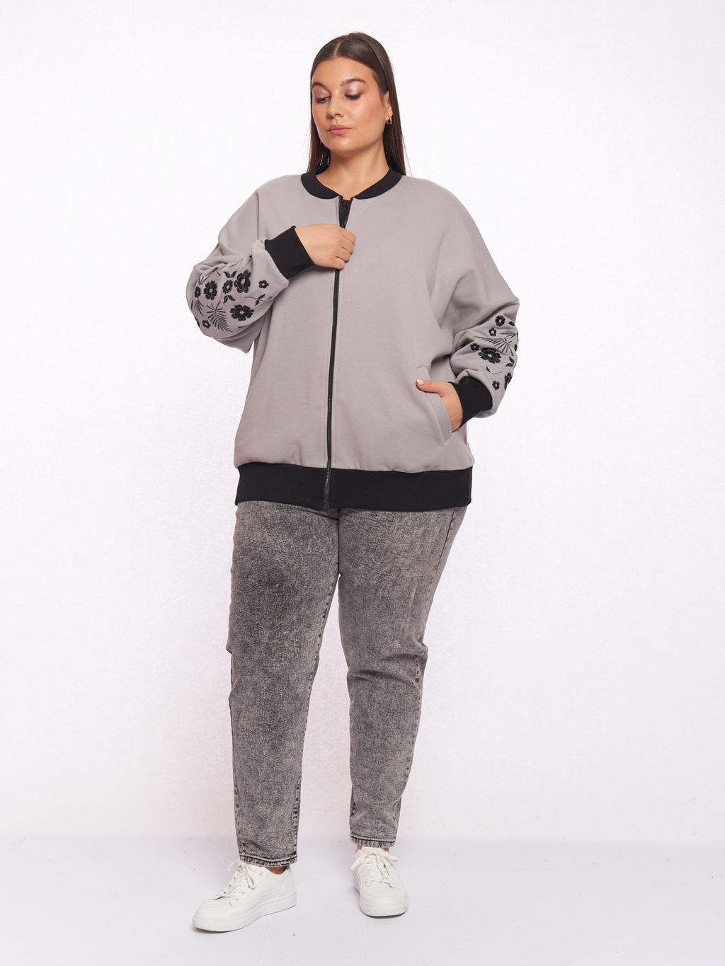 Бомбер с вышивкой GA02061GRY24 - Артесса фото 2