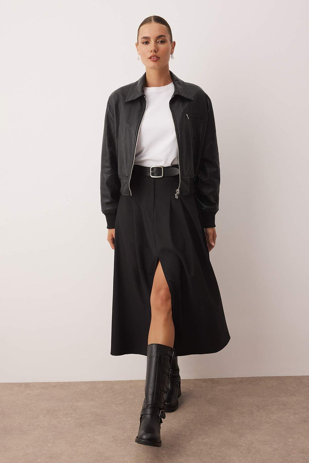 Siyah Onu Y?rtmacl? Dokuma Midi Etek TWOAW26ET00042